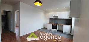 t2 à la location -   03100  MONTLUCON, surface 40 m2 location t2 - UBI413085365